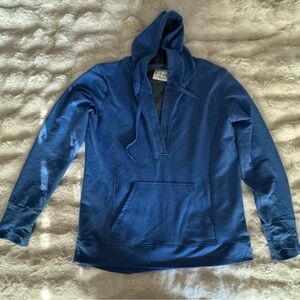 J. America Women’s Large Classic Blue Hoodie with Snaps & Thumbholes. Very Soft